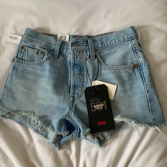LEVIS SHORTS - Picture 4 of 6